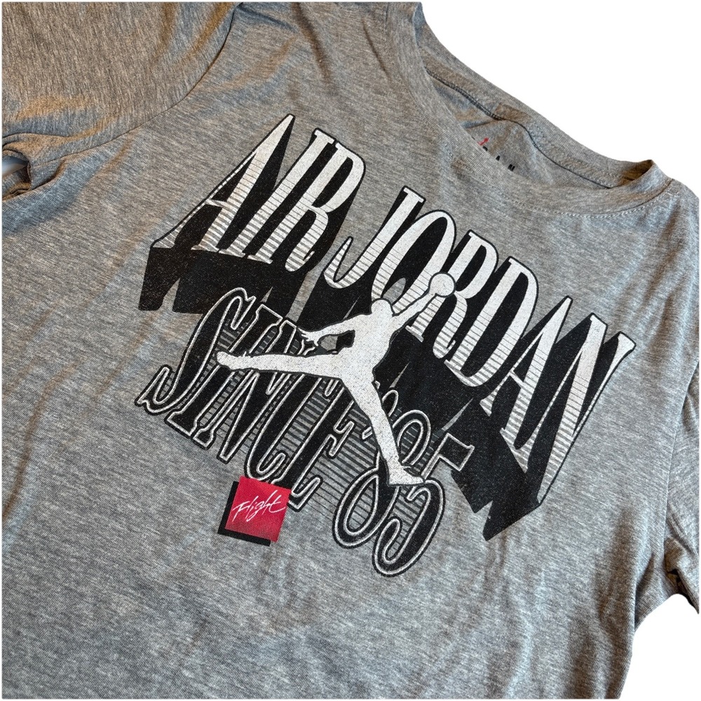 AIR JORDAN Jump Man Graphic Print Short Sleeve T Shirt Boy's LARGE 12-13 Grey